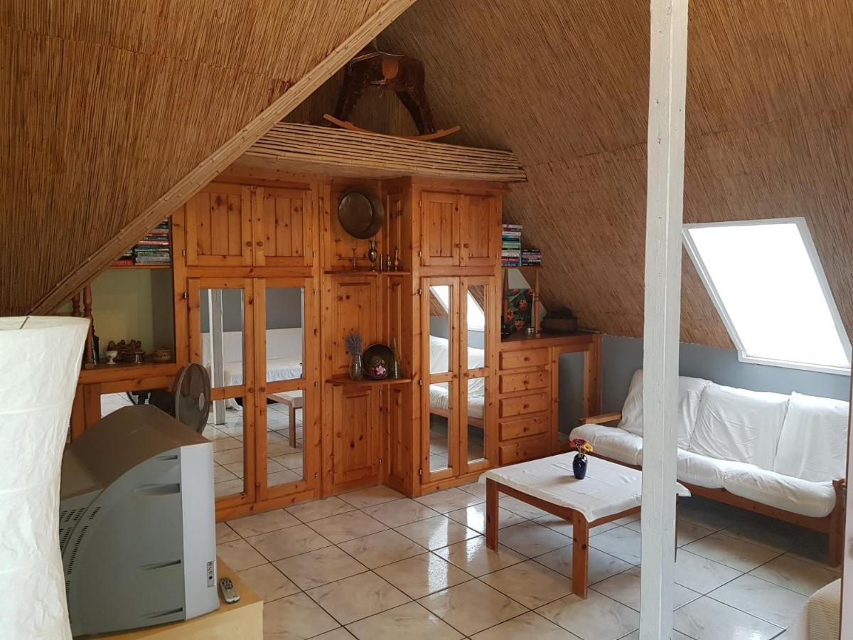 Aron Apartman Badacsonytomaj Bagian luar foto