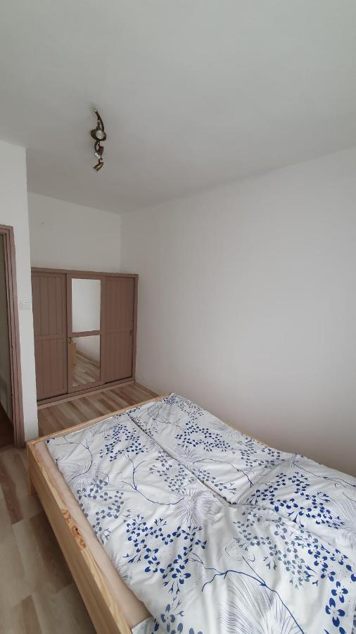 Aron Apartman Badacsonytomaj Bagian luar foto