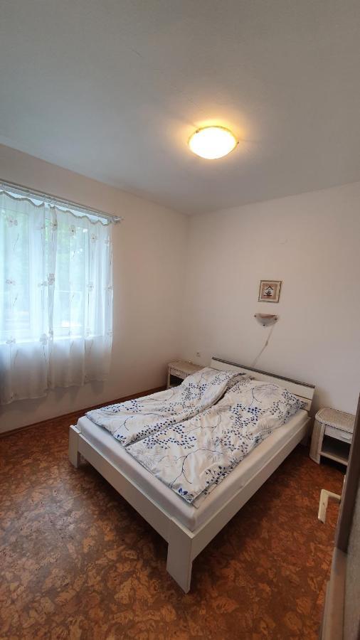 Aron Apartman Badacsonytomaj Bagian luar foto